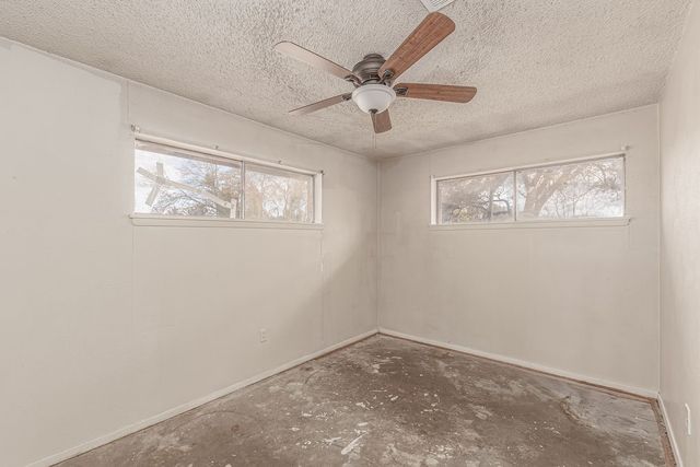 300 County Road 4550, Trenton, TX 75490