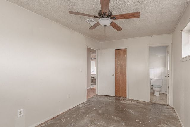 300 County Road 4550, Trenton, TX 75490