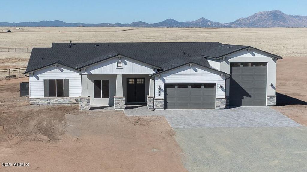 7988 N Copperfield Parkway, Prescott Valley, AZ 86315