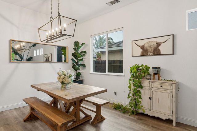 1341 Grove Creek Way, Lincoln, CA 95648