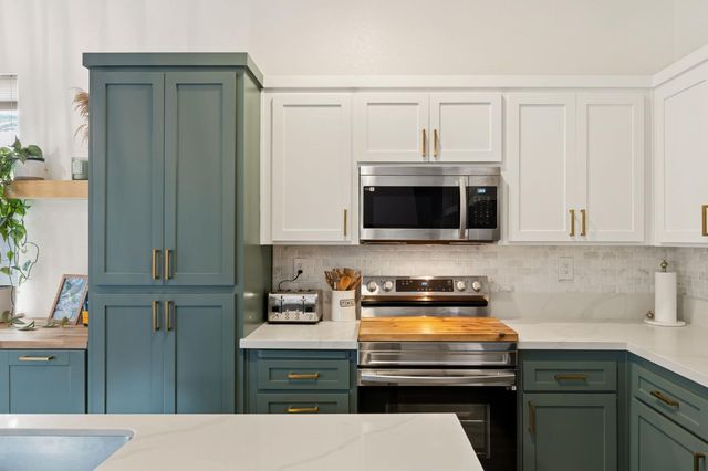 1341 Grove Creek Way, Lincoln, CA 95648