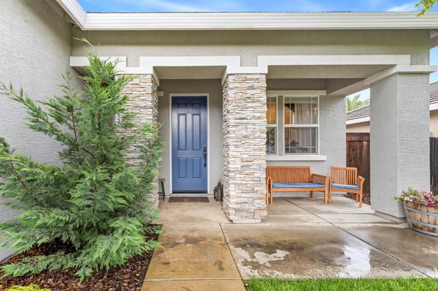 1341 Grove Creek Way, Lincoln, CA 95648