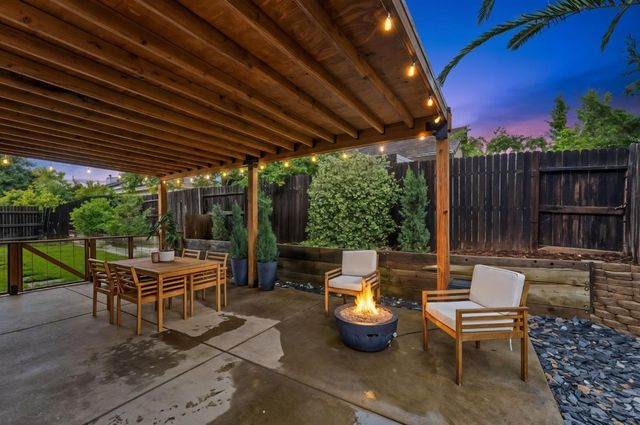 1341 Grove Creek Way, Lincoln, CA 95648