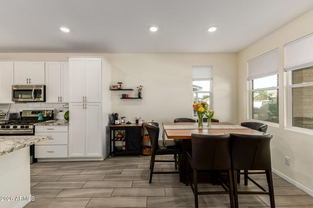 1841 W 20TH Avenue, Apache Junction, AZ 85120