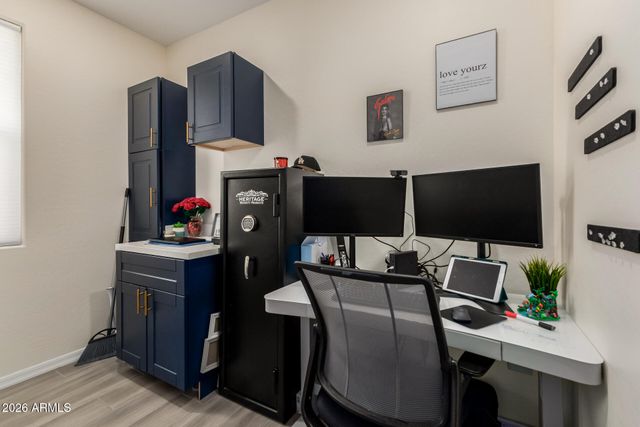 1841 W 20TH Avenue, Apache Junction, AZ 85120