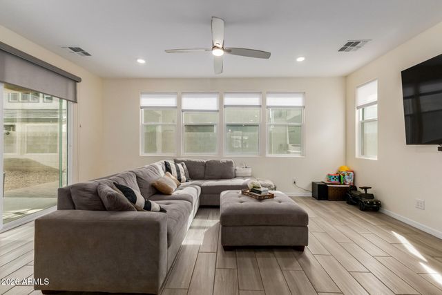 1841 W 20TH Avenue, Apache Junction, AZ 85120