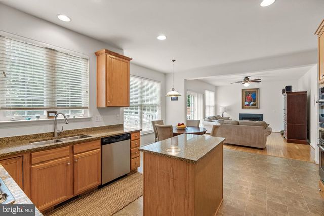 10585 TATTERSALL DR, Manassas, VA 20112