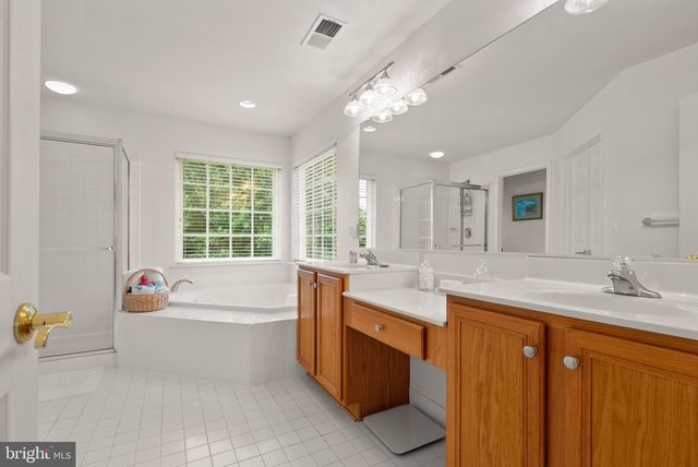 10585 TATTERSALL DR, Manassas, VA 20112