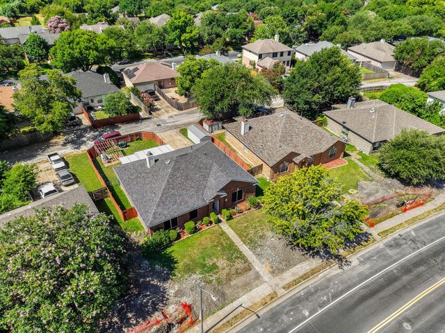 1121 Black Locust DR, Pflugerville, TX 78660