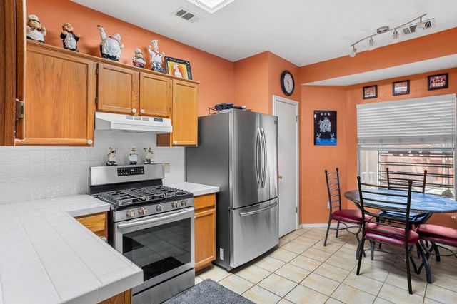 1121 Black Locust DR, Pflugerville, TX 78660