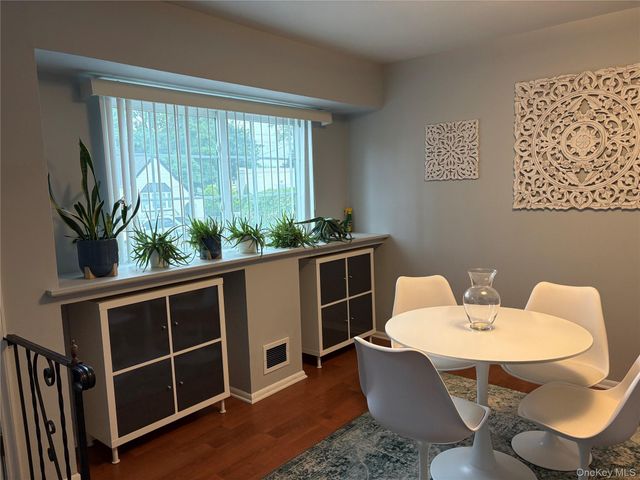 11 Madison Avenue, Roosevelt, NY 11575