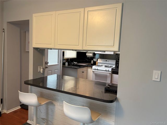 11 Madison Avenue, Roosevelt, NY 11575