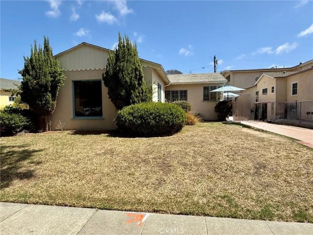 3246 Cerritos, Signal Hill, CA 90755
