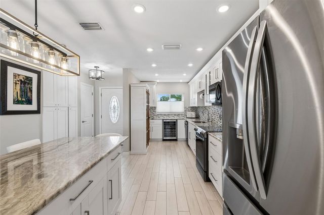 770 ISLAND WAY N204, Clearwater, FL 33767