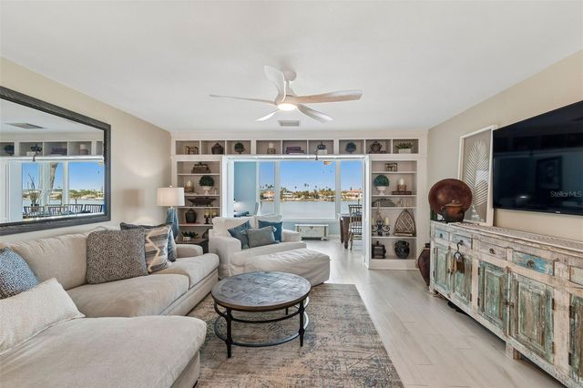 770 ISLAND WAY N204, Clearwater, FL 33767