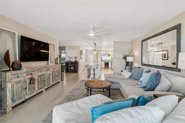 770 ISLAND WAY N204, Clearwater, FL 33767