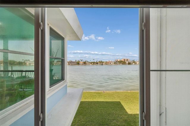 770 ISLAND WAY N204, Clearwater, FL 33767