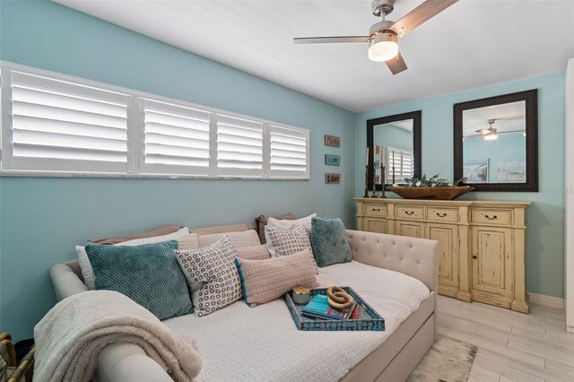 770 ISLAND WAY N204, Clearwater, FL 33767