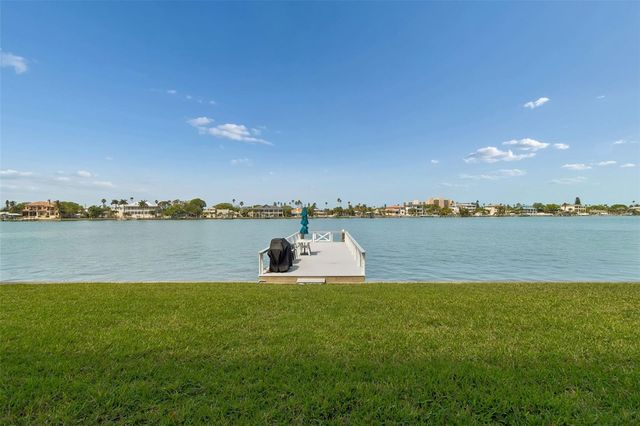 770 ISLAND WAY N204, Clearwater, FL 33767