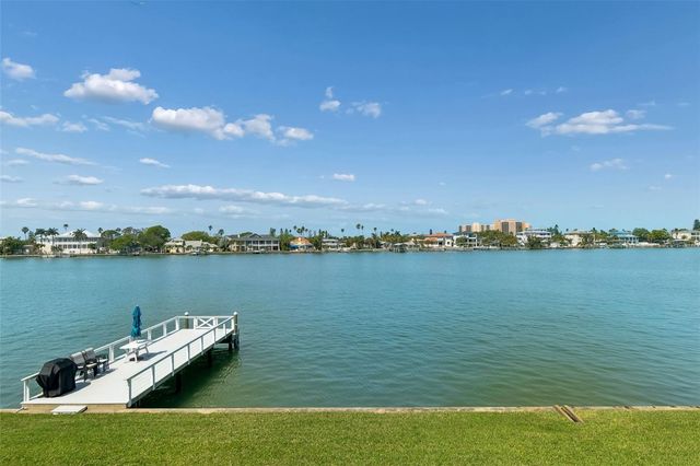 770 ISLAND WAY N204, Clearwater, FL 33767