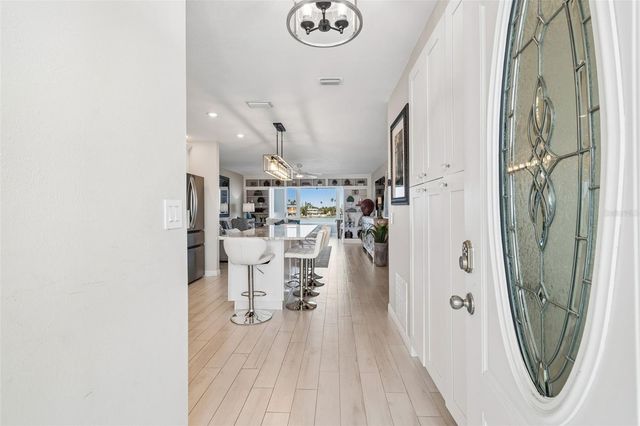 770 ISLAND WAY N204, Clearwater, FL 33767