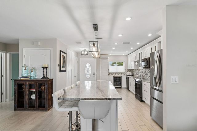 770 ISLAND WAY N204, Clearwater, FL 33767