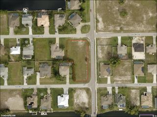 2000 SW 28TH TERRACE, Cape Coral, FL 33914