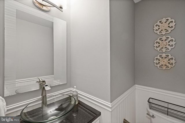 7014 ALLINGTON MANOR CIR E, Frederick, MD 21703