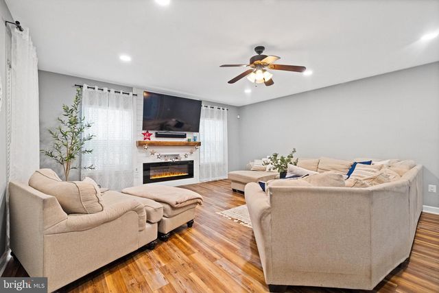 7014 ALLINGTON MANOR CIR E, Frederick, MD 21703