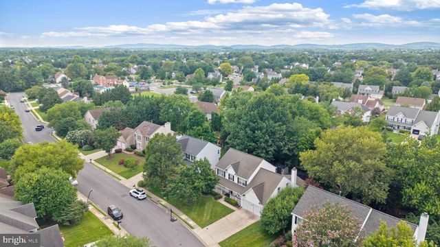 7014 ALLINGTON MANOR CIR E, Frederick, MD 21703