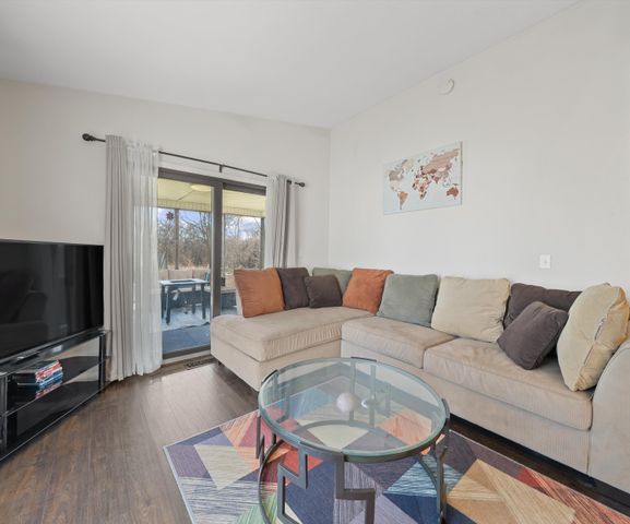 680 Leveque Circle, Frenchtown Twp, MI 48117