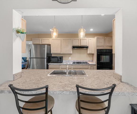 680 Leveque Circle, Frenchtown Twp, MI 48117