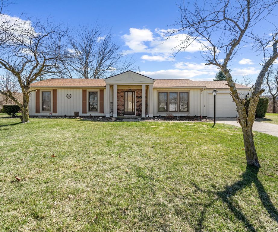 680 Leveque Circle, Frenchtown Twp, MI 48117