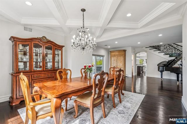 73 Maple Avenue, Wayne, NJ 07470