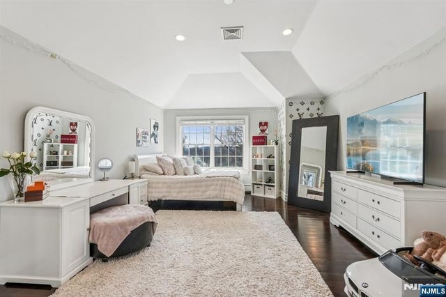 73 Maple Avenue, Wayne, NJ 07470