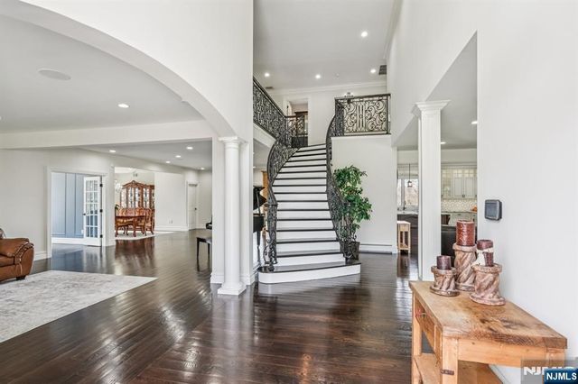 73 Maple Avenue, Wayne, NJ 07470