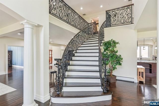 73 Maple Avenue, Wayne, NJ 07470