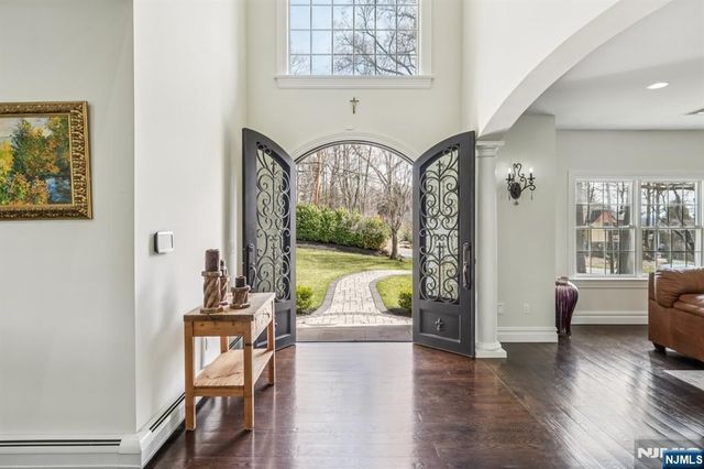 73 Maple Avenue, Wayne, NJ 07470