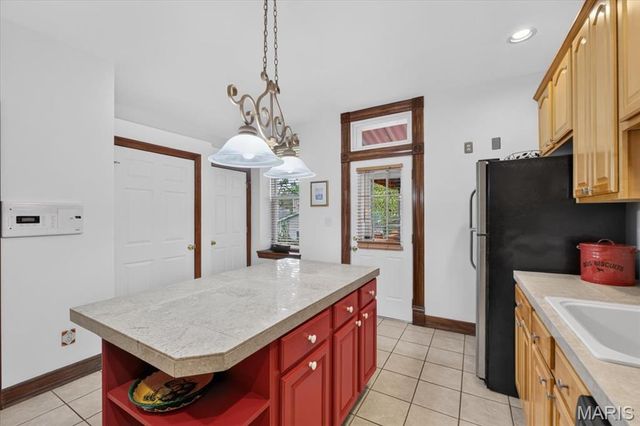 2919 Michigan Avenue, St Louis, MO 63118