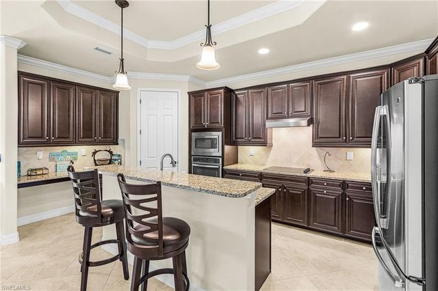28554 Westmeath CT, Bonita Springs, FL 34135