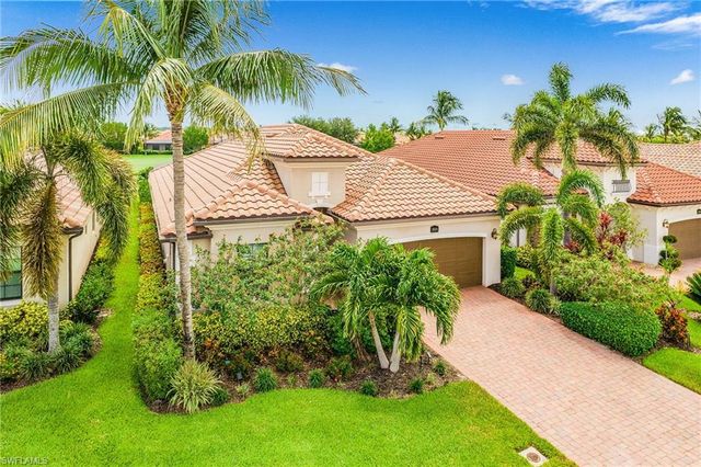 28554 Westmeath CT, Bonita Springs, FL 34135