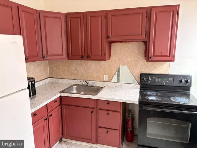 148 N 52ND, Philadelphia, PA 19139