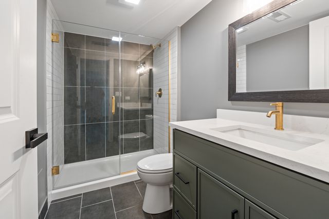 2725 W 99th Street, Chicago, IL 60655