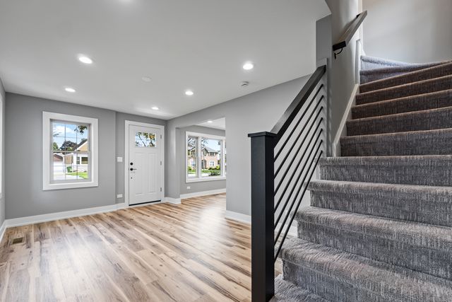 2725 W 99th Street, Chicago, IL 60655