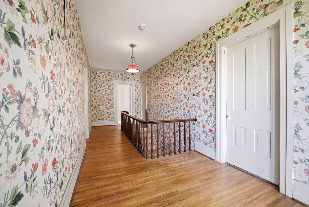 Image 20 of property listing at 305 Somonauk Street, Sycamore, IL 60178