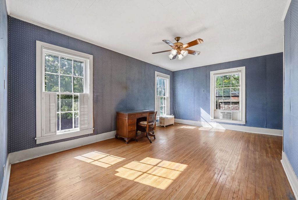 Image 25 of property listing at 305 Somonauk Street, Sycamore, IL 60178