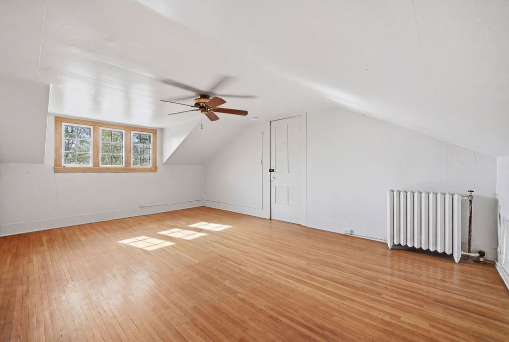 Image 28 of property listing at 305 Somonauk Street, Sycamore, IL 60178