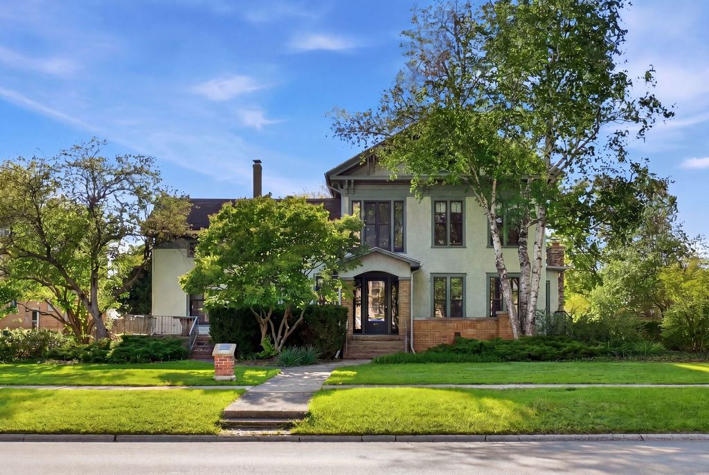 Image 40 of property listing at 305 Somonauk Street, Sycamore, IL 60178
