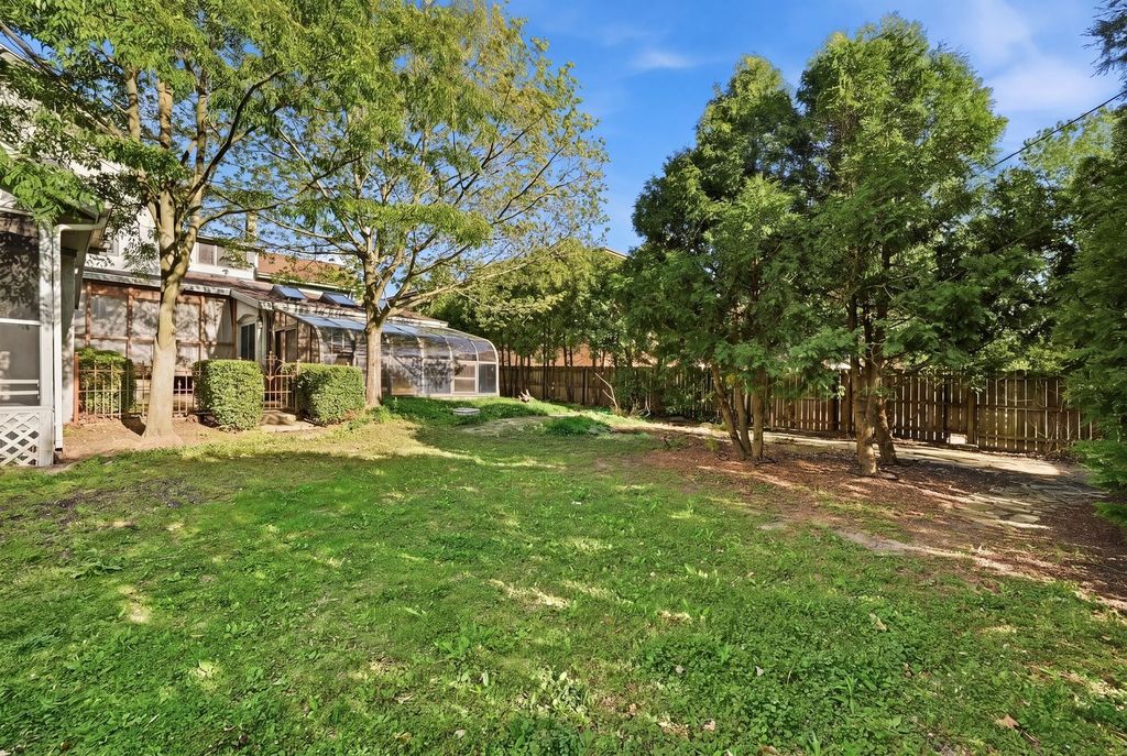 Image 46 of property listing at 305 Somonauk Street, Sycamore, IL 60178