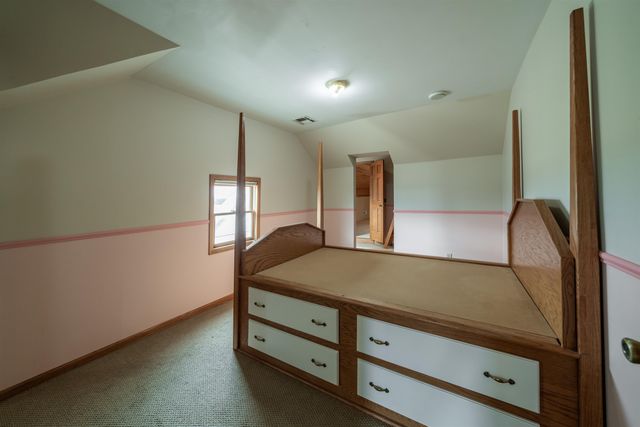 5645 172nd Rd, Winfield, KS 67156